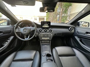 MERCEDES-BENZ A 180 d Style