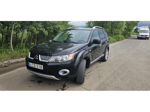 MITSUBISHI OUTLANDER 2.0 DI-D Intense