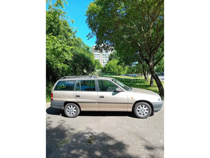 OPEL ASTRA F Caravan 1.4 Classic Start