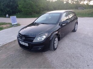 OPEL ASTRA H 1.4 Essentia Easytronic