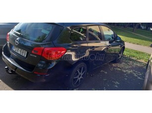 OPEL ASTRA J 1.4 Sport