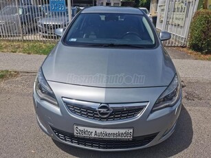 OPEL ASTRA J 1.6 Start-Stop Cosmo M.O VÁSÁROLT.SZ.KÖNYV:158.600 KM!S.MENTES!BŐR-SZÖVET KÁRPIT.TEMPÓMAT!