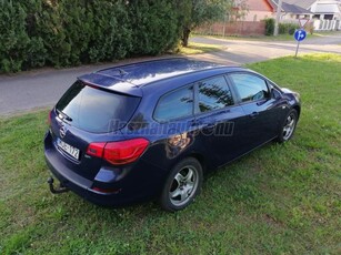 OPEL ASTRA J Sports Tourer 1.7 CDTI Cosmo