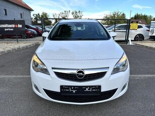 OPEL ASTRA J Sports Tourer 1.7 CDTI Enjoy 8kerék!Klíma!Friss Nagyszerviz!