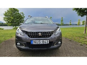 PEUGEOT 2008 1.2 PureTech Active Első tulajdonostól.új gumik.új akku!