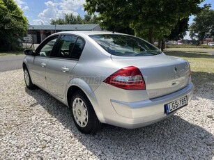 RENAULT MEGANE Lim. 1.4 Extreme