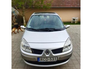 RENAULT SCENIC Grand Scénic 1.6 Privilege