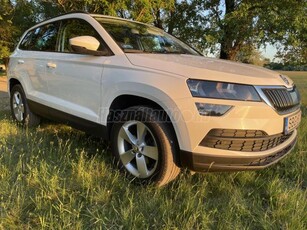 SKODA KAROQ 1.6 TDI SCR Style Új korától magyar.valós kilométerfutás.vezetett szerviz 126e.km.Friss műszaki