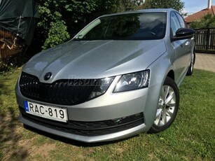 SKODA OCTAVIA 1.5 TSI ACT Style Henger lekapcsolási funkció.Ülésfűtés.Smart link+funkció