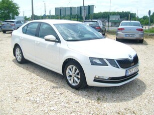 SKODA OCTAVIA 1.6 CR TDI Style SZERVIZKÖNYV. TOLATÓRADAR. ÜLÉSFŰTÉS. TEMPOMAT