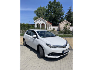 TOYOTA AURIS 1.6 D-4D Active