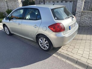 TOYOTA AURIS 2.0 D-4D Executive Kulcs nélküli indítás. nyitás/zárás // JÉGHIDEG klíma!!! //