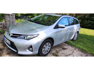 TOYOTA AURIS Touring Sports 1.33 Live