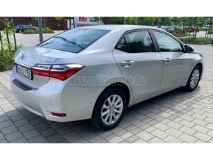 TOYOTA COROLLA Sedan 1.6 Active