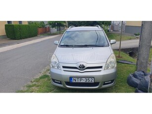 TOYOTA COROLLA VERSO 2.0 D-4D Linea Sol