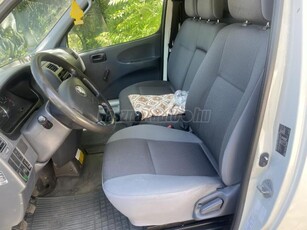 TOYOTA HI-ACE Hiace 2.5 D-4D 4x4 Panel Van Comfort ÚJSZERŰ ÁLLAPOT . HIDEG KLÍMA . ÖSSZKERÉKHAJTÁS !