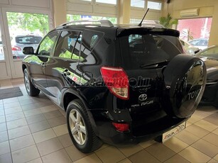 TOYOTA RAV 4 Rav4 2.2 D-4D 4x4