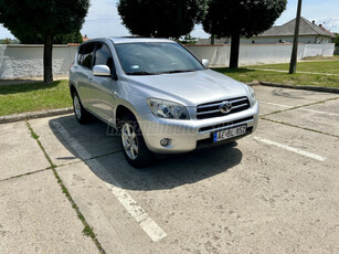 TOYOTA RAV 4 Rav4 2.2 D-4D 4x4 Sol