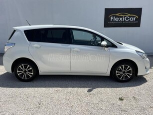 TOYOTA VERSO 1.8 Executive [7 személy] Magyarországi! 74.800km!!! GYÖNYÖRŰ!!!