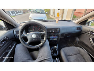 VOLKSWAGEN GOLF IV Variant 1.9 TDI Comfortline