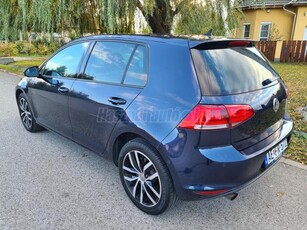 VOLKSWAGEN GOLF VII COMFORTLINE-BUSINESS-DSG-17 COLL+TÉLI KEREKEK-VEZETETT SZERVÍZKÖNYV-S.MENTES