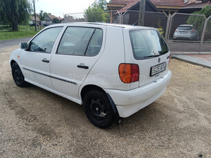 VOLKSWAGEN POLO III 1.4 60 Trend