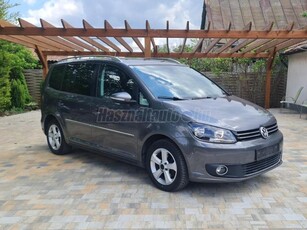 VOLKSWAGEN TOURAN 1.6 CR TDI Highline