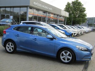 VOLVO V40 1.6 D [D2] Kinetic /Magyarországi - Második tulajdonostól - Garantált - 164.760 KM!/