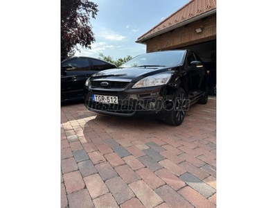 FORD FOCUS 1.6 Ti-VCT Trend Black Magic