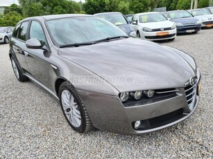 ALFA ROMEO 159 SW 2.0 JTDm 16V Distinctive 170000km!FRISSEN LESZERVIZELVE!