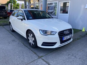 AUDI A3 Sportback 2.0 TDI Attraction S-tronic