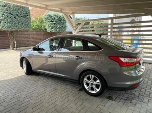 FORD FOCUS 1.6 Ti-VCT Titanium