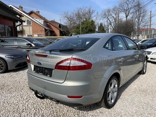 FORD MONDEO 2.0 Ghia 169.000 KM. ÜLÉSFŰTÉS. TEMPOMAT. VONÓHOROG. PARKRADAR