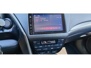 HONDA CIVIC 1.8 Elegance Navi