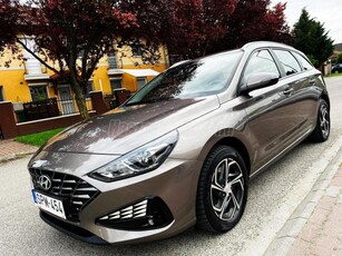 HYUNDAI I30 1.6 CRDi LP Comfort DCT MAGYAR!TOLATÓKAMERA!KORMÁNYFŰTÉS!HOLTTÉR-FIGYELŐ!SÁVTARTÓ!APPLE CARPLAY!GARANCIA