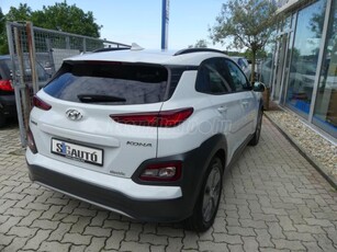 HYUNDAI KONA EV 64kWh Executive Head Up.Krell Sound.Kamera.Bőr.Navi.D.KLima.ŰL.Fű.Led