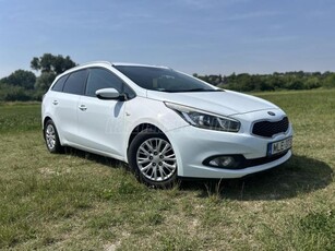 KIA CEE'D 1.4 CRDI FIFA Limited