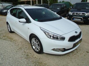 KIA CEE'D 1.4 CVVT LX 1.TULJD! KITŰNŐ ÁLLAPOT! FRISS MŰSZAKI4