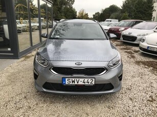 KIA CEE'D Ceed SW 1.6 CRDi HP Hybrid Gold MAGYARORSZÁGI. SÉRÜLÉSMENTES. VÉGIG VEZETETT SZERVÍZKÖNYV. 2028. 09.-IG GYÁRI GA