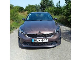 KIA CEE'D SW 1.4 CVVT Bronze vezetett szervízkönyvvel. levehető vonóhoroggal. tolatóradarral. ülés -és kormán