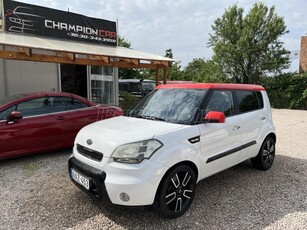 KIA SOUL 1.6 CRDi High Power EX Piros tetővel. szervizelt