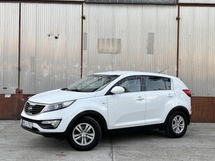 KIA SPORTAGE 1.6 GDI EX Magyar! Végig Vezetett Szervizkönyvel! Gyárifényezéssel!