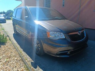 LANCIA VOYAGER 2.8 DS S (Automata) (7 személyes ) HONOSITÁS ÉS EREDETVIZSGA UTÁN. 1 NAP ALATT NÉVRE IRVA VIHETŐ