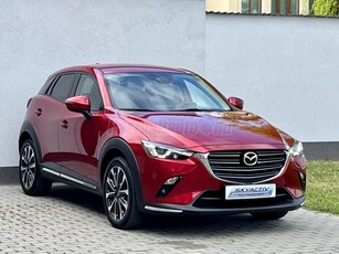 MAZDA CX-3 2.0i Revolution Navi/Kamera/LED/HUD/RVM/Bőrkárpit/18-as Alu/Apple Car/S.mentes/Sz.könyves/Garis