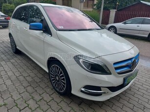 MERCEDES-BENZ B 250 E