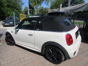 MINI COOPER 2.0 JohnWorks (Automata) BŐR/NAVI/KAMERA/MEGKÍMÉLT