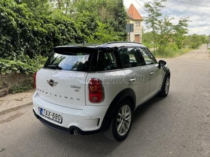 MINI COUNTRYMAN Cooper2.0 SD ALL4 (Automata) Panoráma tető! Magyarországi első forgalombahelyezes!