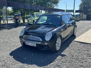 MINI MINI COOPER 1.6 S Navigáció! Dupla panoráma tető! Harman Kardon hifi!