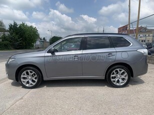 MITSUBISHI OUTLANDER 2.0 PHEV Intense Plus 4WD CVT EU6 (KITÜNŐ-TOLATÓKAMERA-VONÓHOROG)