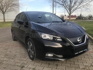 NISSAN LEAF Tekna 40kWh (Automata) Gyári Garancia! Garantált 24e Km futás! Kifogástalan!